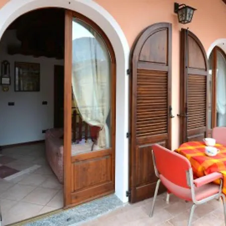 Chalet With One Bedroom In With Wonderful Mountain View Shared Pool Enclosed Garden 60 Km From The Slopes *