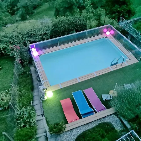 Chalet With One Bedroom In With Wonderful Mountain View Shared Pool Enclosed Garden 60 Km From The Slopes *
