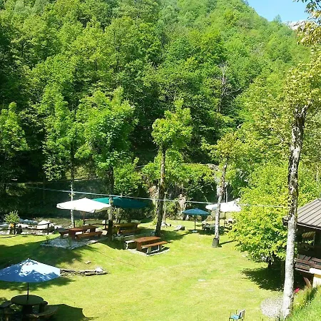 Chalet With One Bedroom In With Wonderful Mountain View Shared Pool Enclosed Garden 60 Km From The Slopes Alpehytte Garzeno